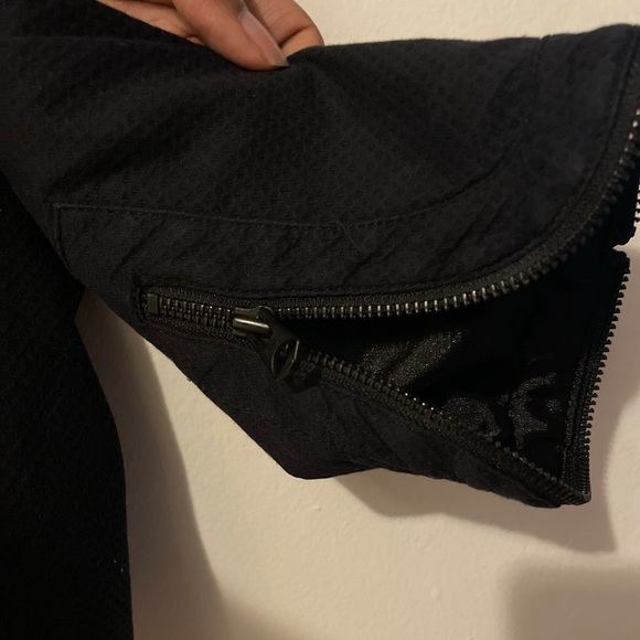Armani Exchange Black Crop Blazer Zipper Detail - Picture 4 of 7
